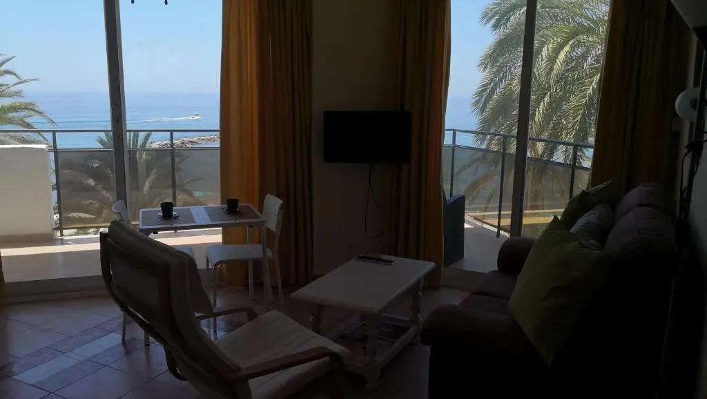 Skol 115A by Completely Marbella