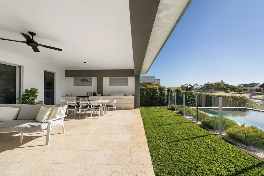 Luxe Family Entertainer on Canal  Private Pool