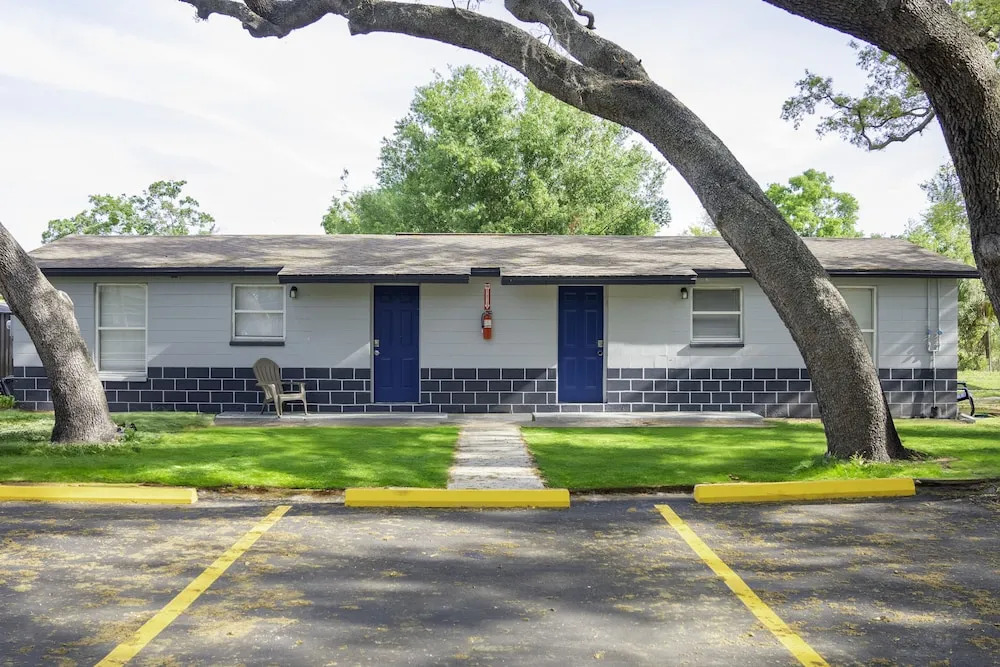 University Serenity Suites 15th