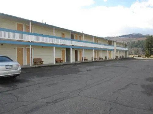 Y-5 Motel