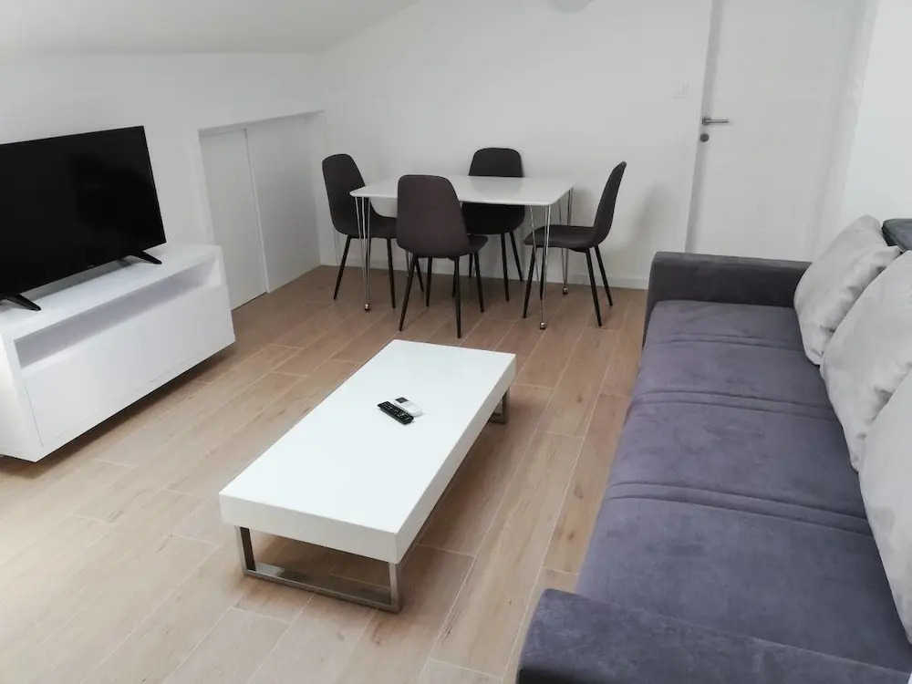 Apartments & Rooms Villa Casia