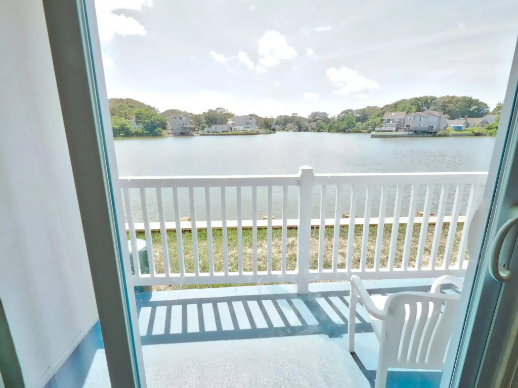 Seashire Inn & Suites