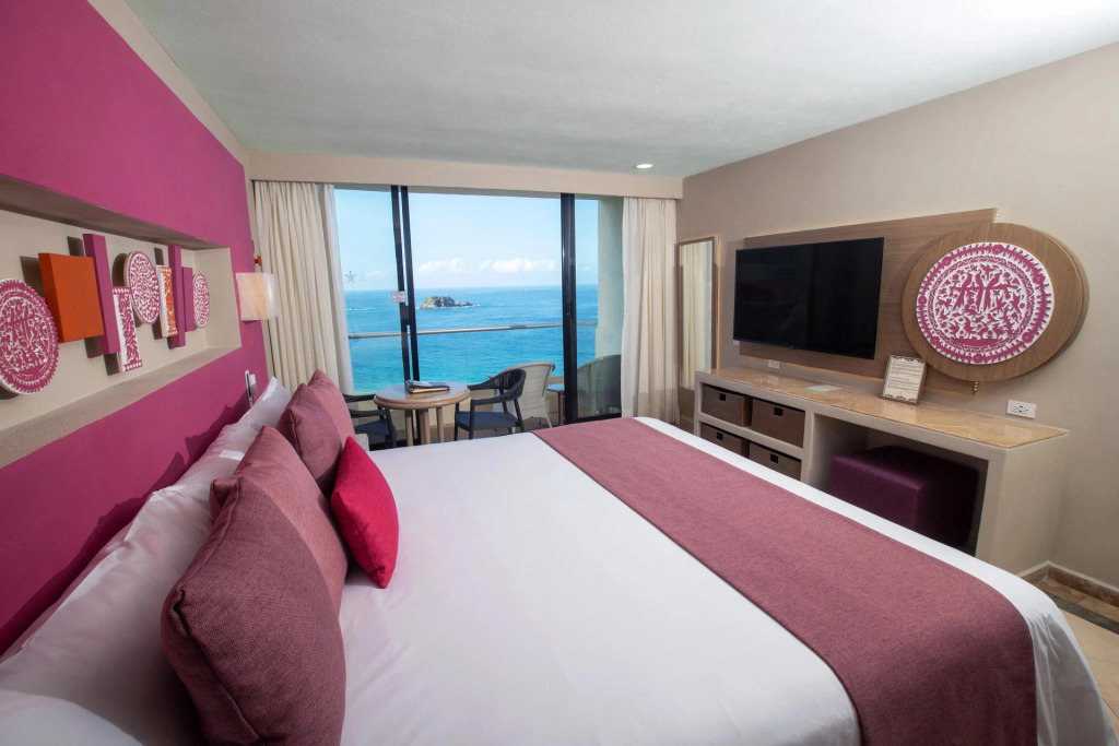 Sunscape Dorado Pacifico Ixtapa Resort & Spa- All Inclusive