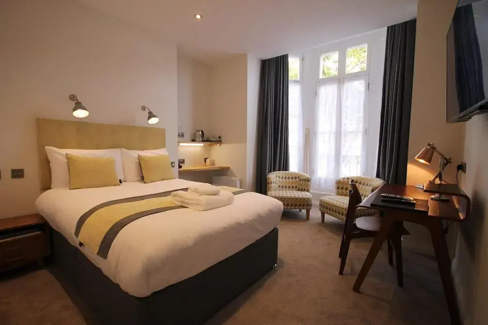 Andover House Hotel & Restaurant