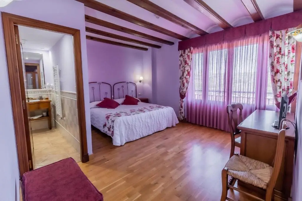 Hotel Puerta Sepúlveda