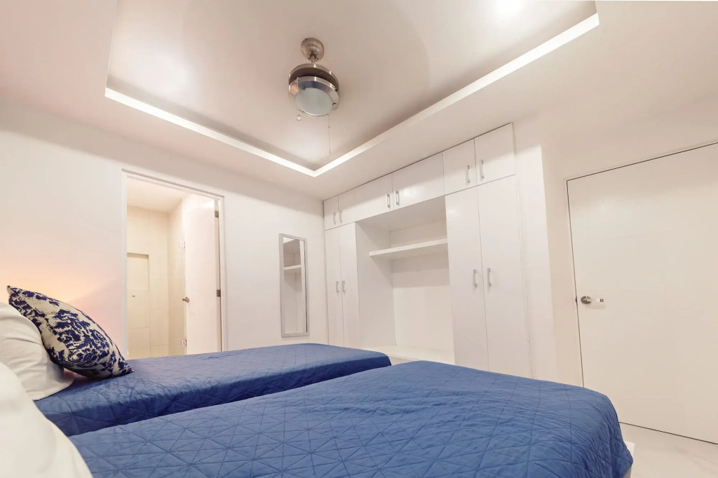 Mararena Family Apartments & Long Stay Living - Steps from 5th Avenue