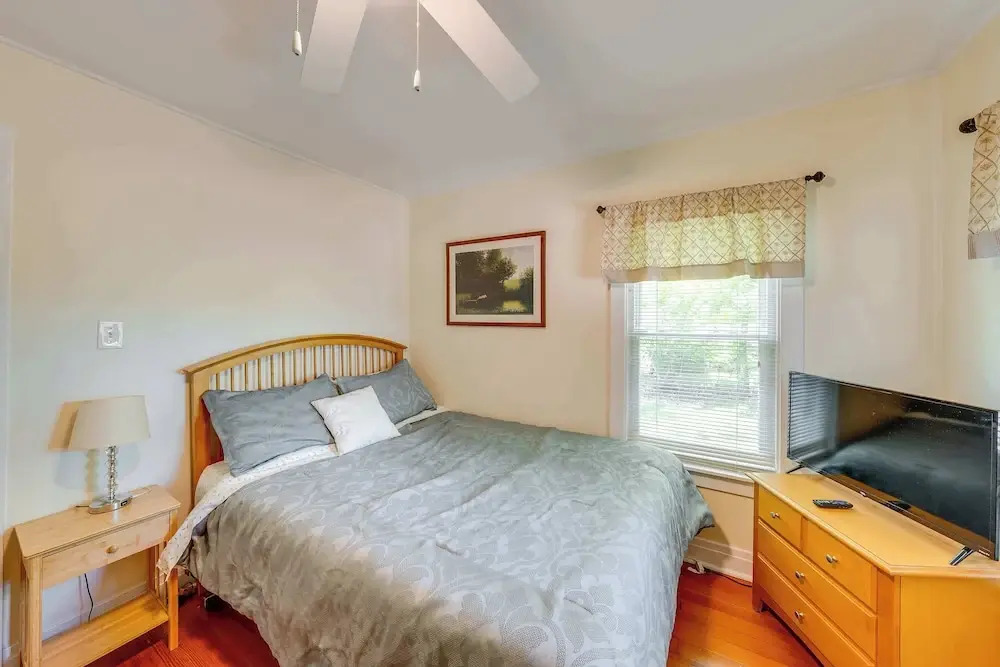 Como Cottage - Stay for 6!