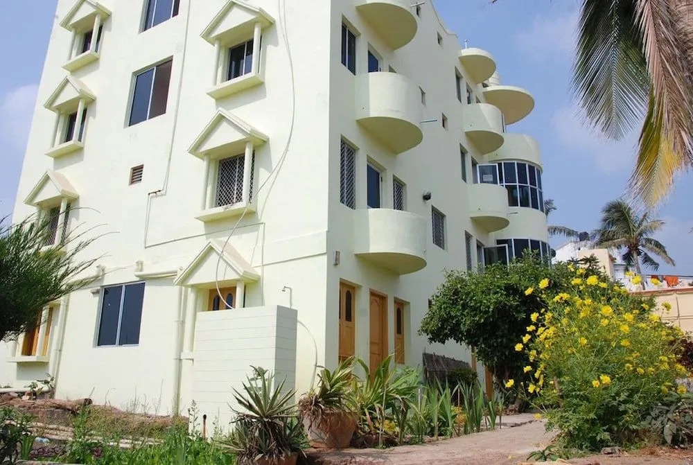Goroomgo Hotel Derby Puri