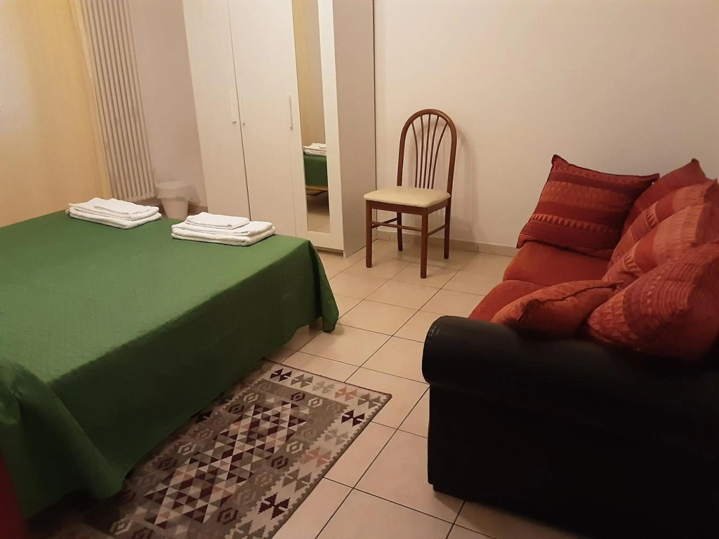 Locazione Menini - Camere zona stazione