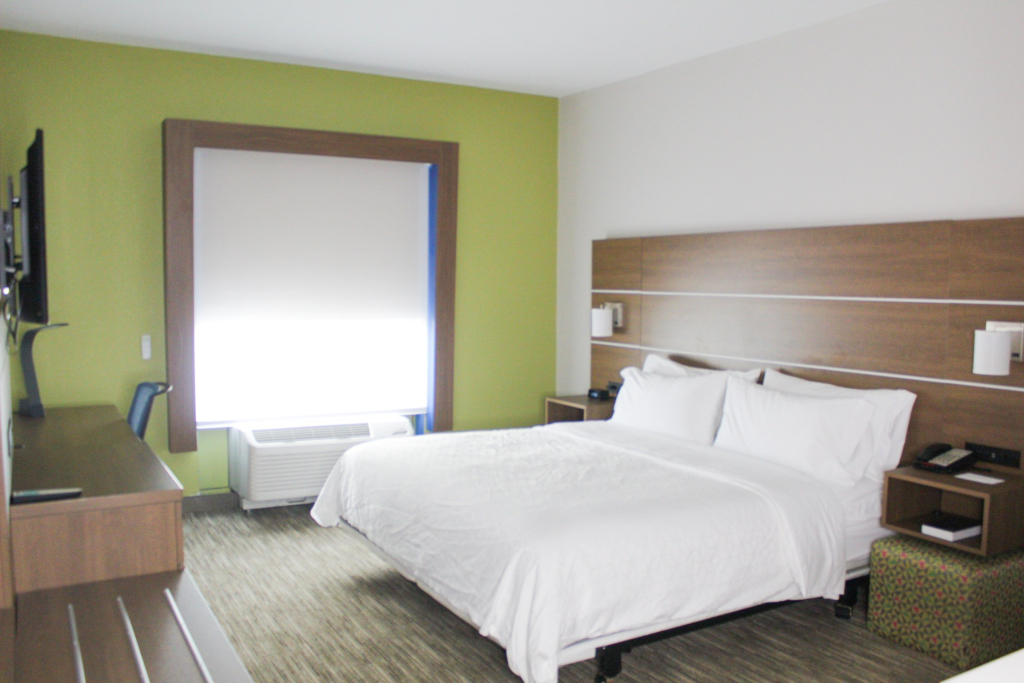 Holiday Inn Express & Suites Martinsville by IHG