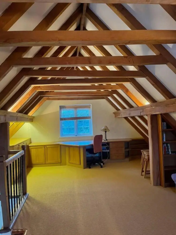 Luxury Brick and Flint House in Funtington
