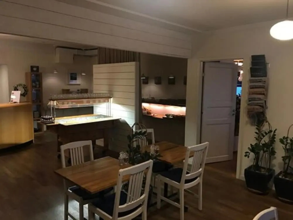 Port Hotel