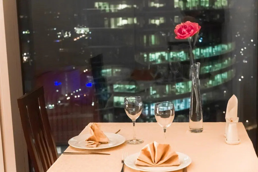 Plus 1 Hotel