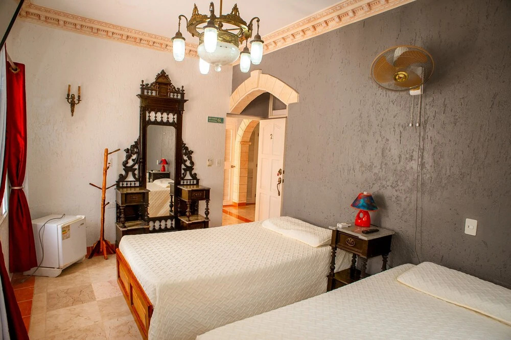 Great Colonial House