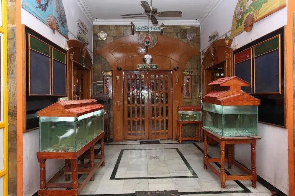 Trishul Hotel