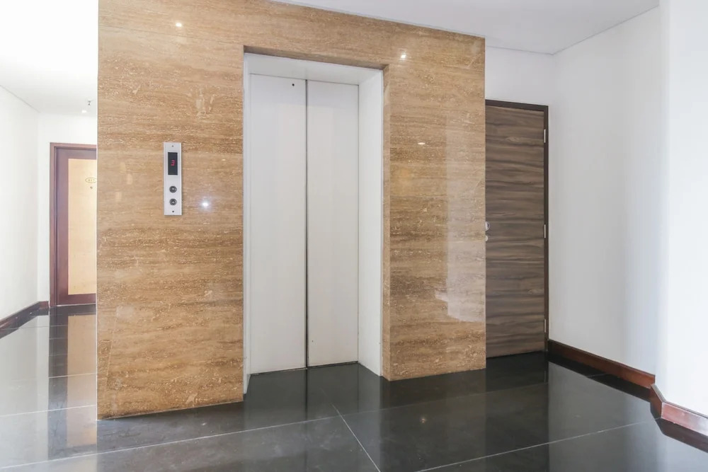Airy Blok M Melawai Sepuluh 19 Jakarta