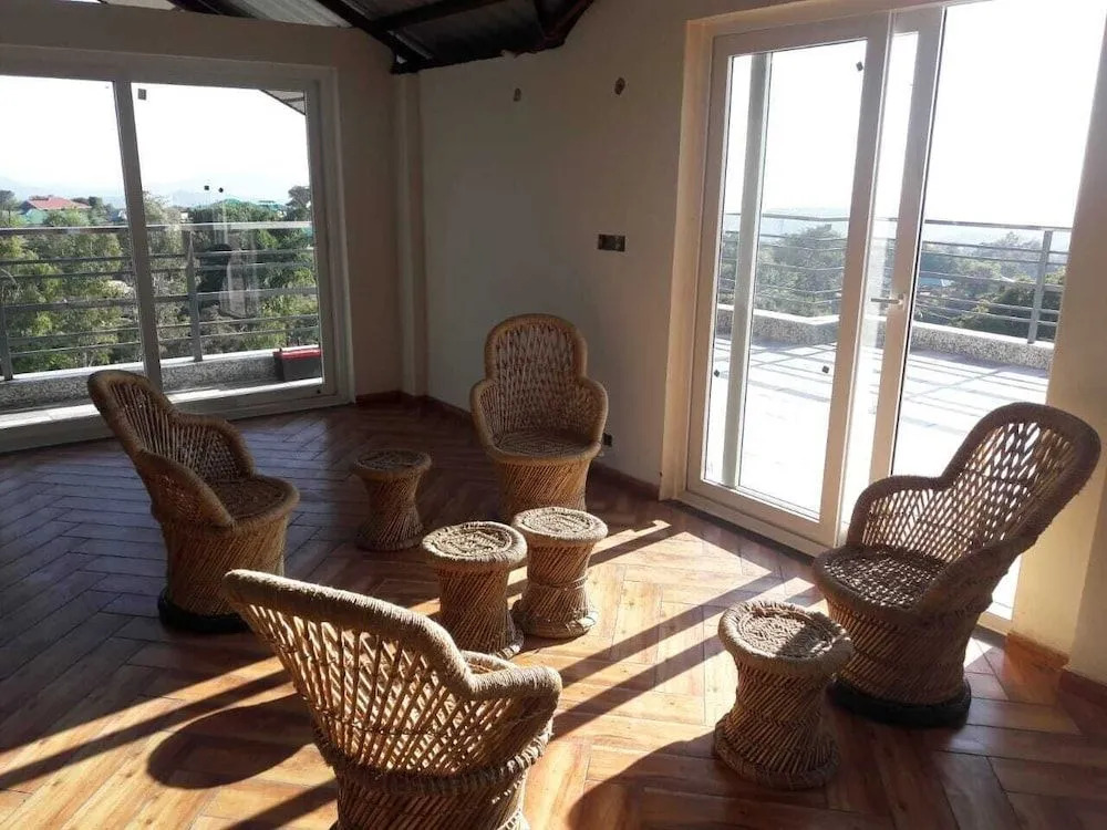 SERENE SUITES