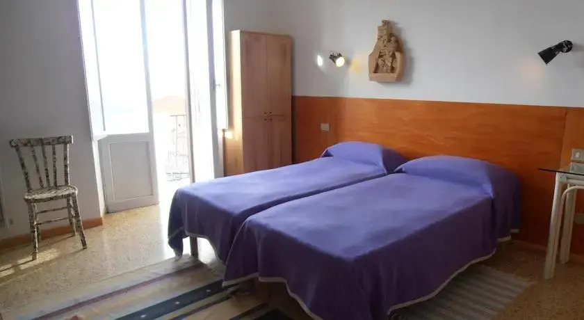 B&B Faleri