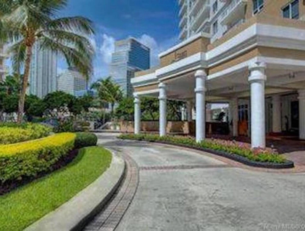 Beautiful Miami Brickell 2 Bedroom 2 Bathroom Apartment in the Sky Sleeps 4