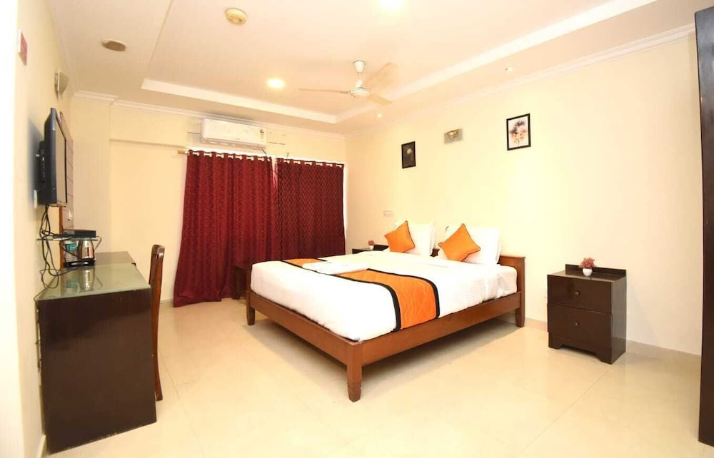 Laavish 7 Hotel
