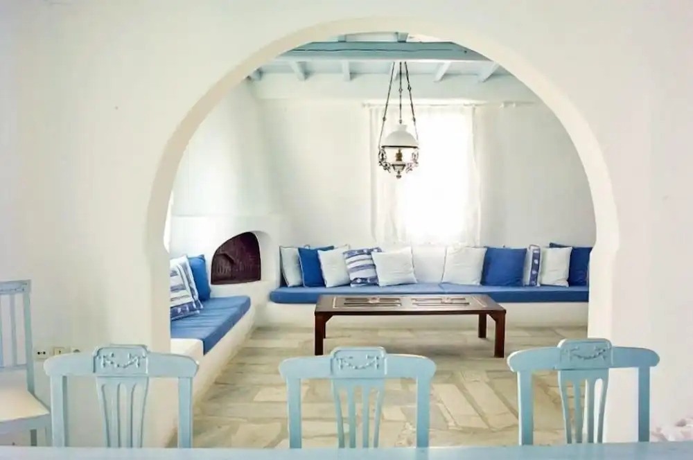 Villa Adonis