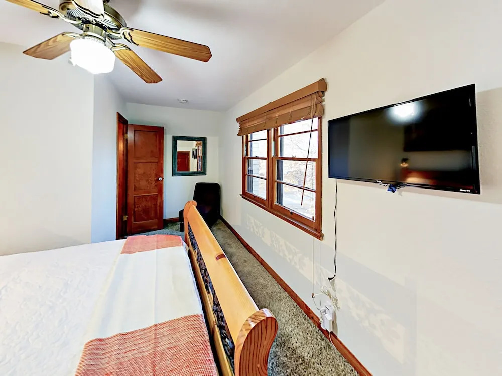 879 Conklin Home 3 Bedrooms 2 Bathrooms Home