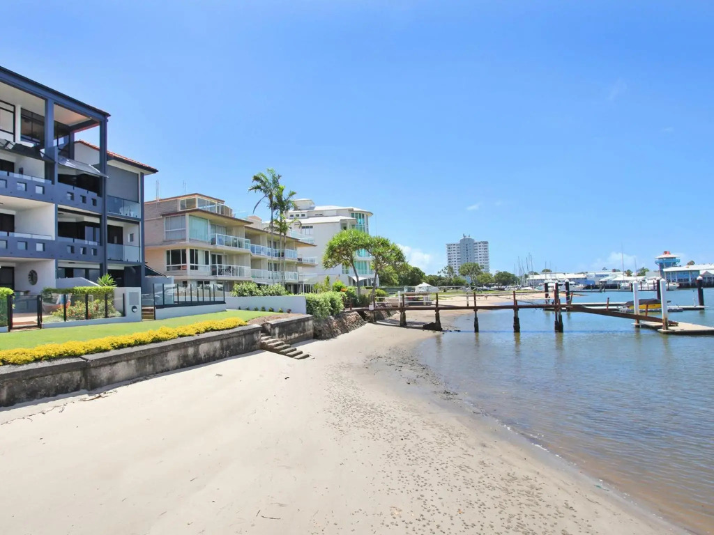 Kirribilli 13 - Two Bedroom Apartment with River View!