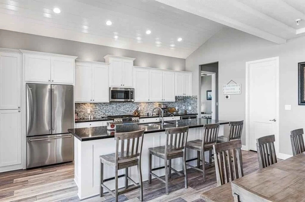 4 Biscayne 4 Bedroom Home by RedAwning