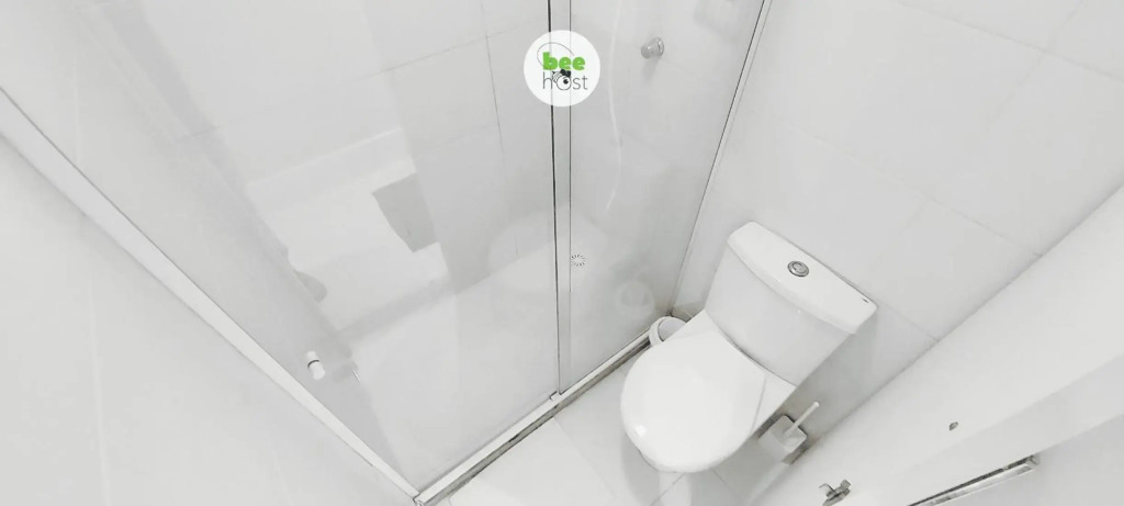 COSTE0100 - Duplex com banheira e vista mar por Beehost