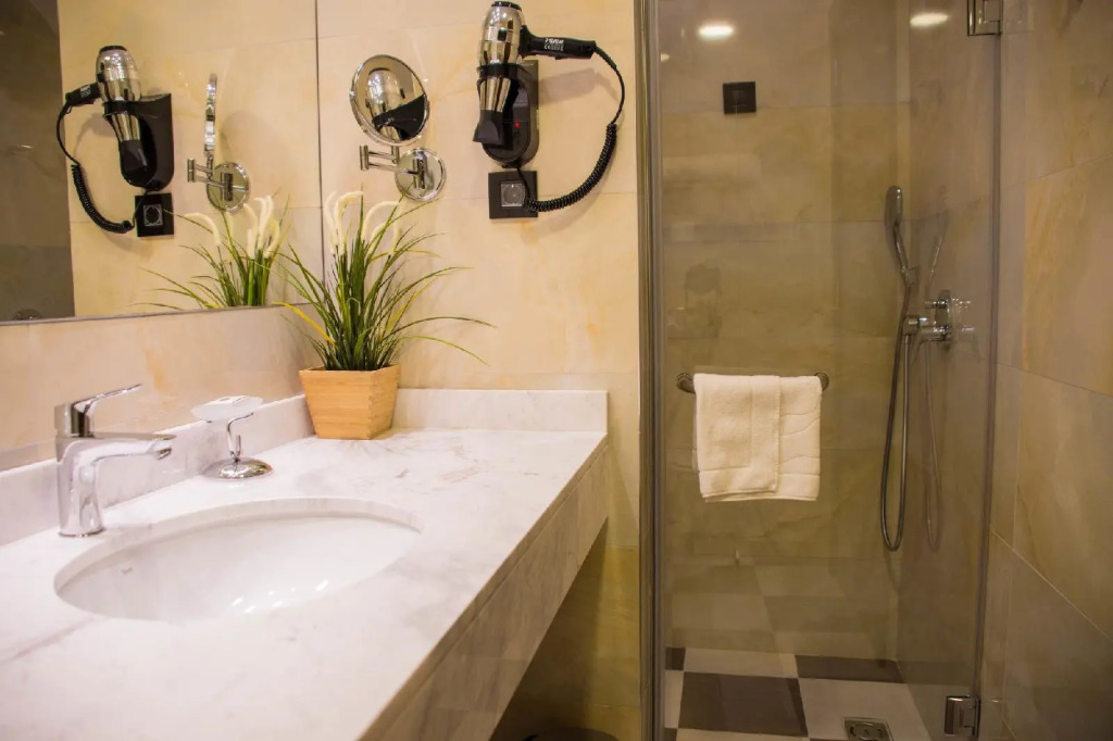 Xenon Hotel & SPA