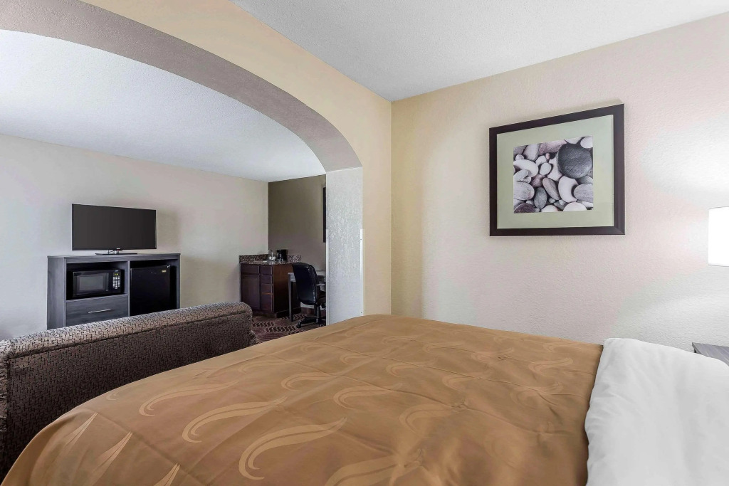 Quality Inn & Suites Salisbury South