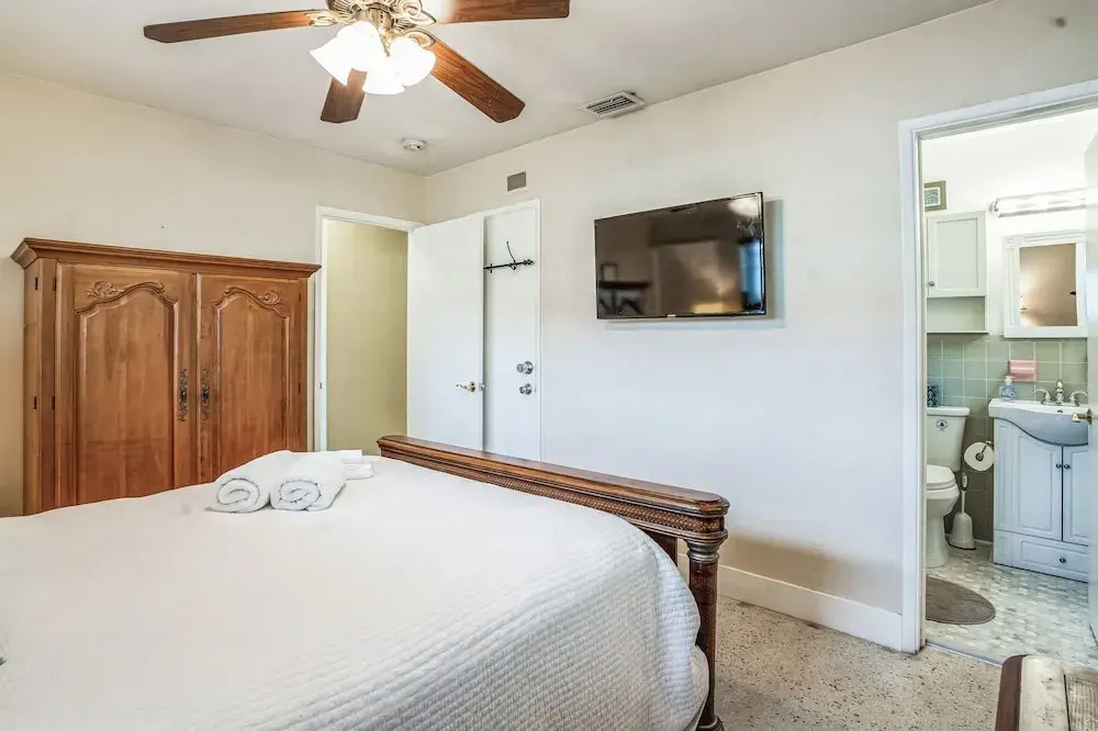 Beautiful Comfy Home With Private Hot Tub Close To Beach home