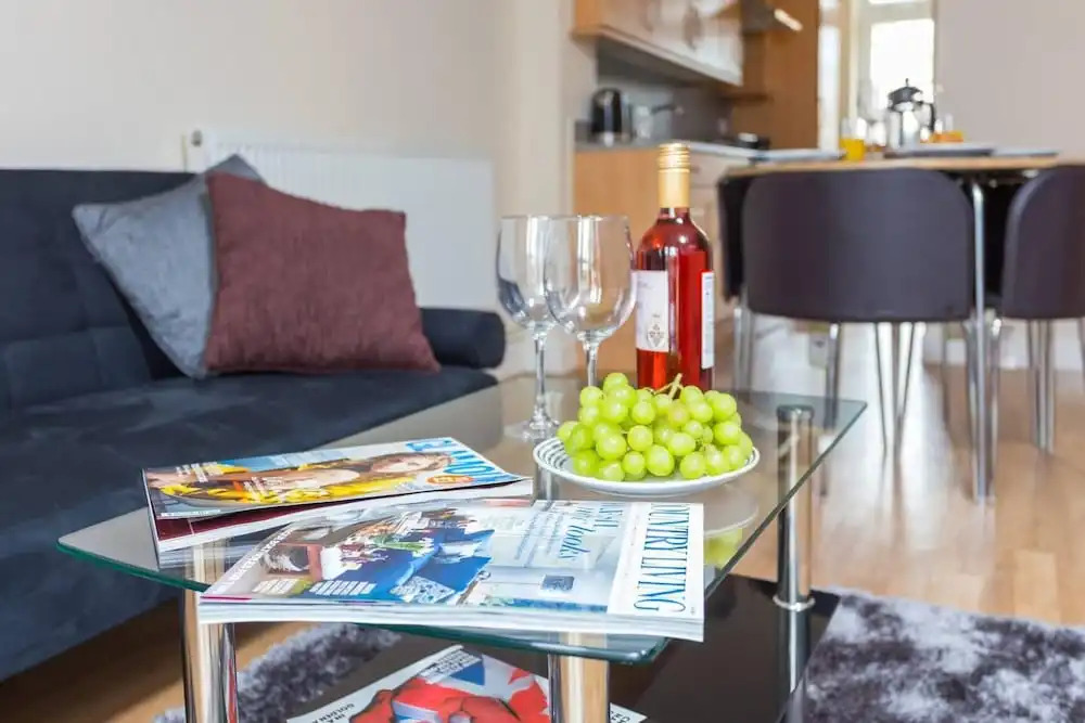 Impeccable 2-bed Apartment in Derby, England