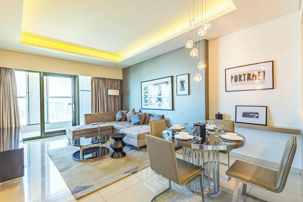 SuperHost - Dubai Dreaming Stylish 1BR, DAMAC Towers Paramount
