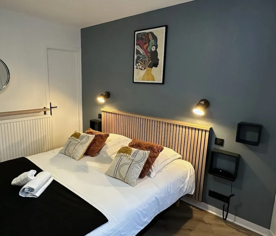 Le Clos Du Pontic Logis et CitHotel