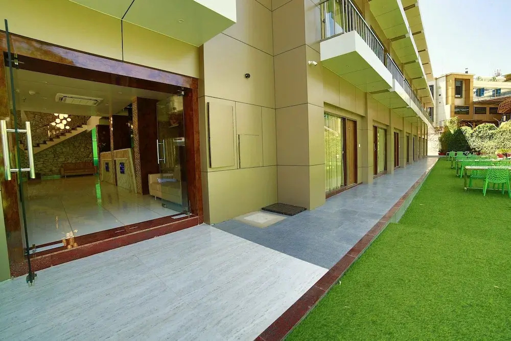 Hotel Maya Palace