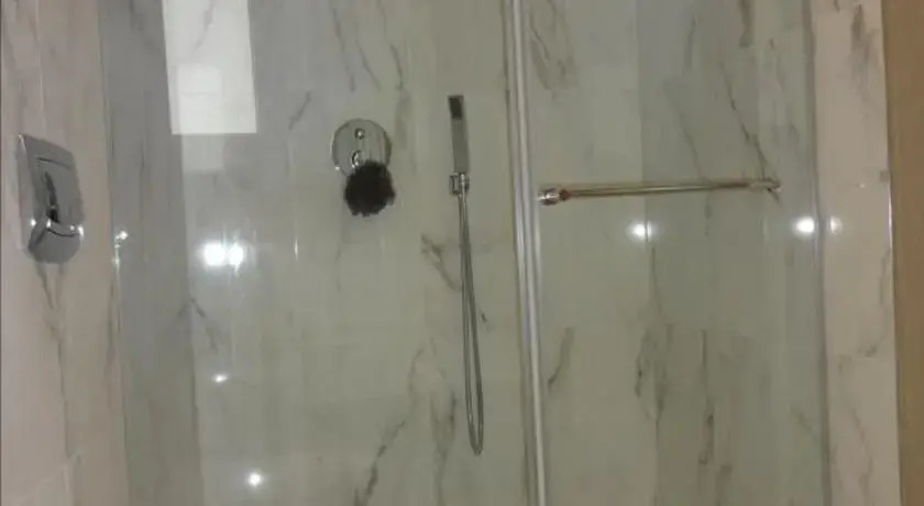 Esther Hamalka – Luxury 3 Bedroom and Balcony