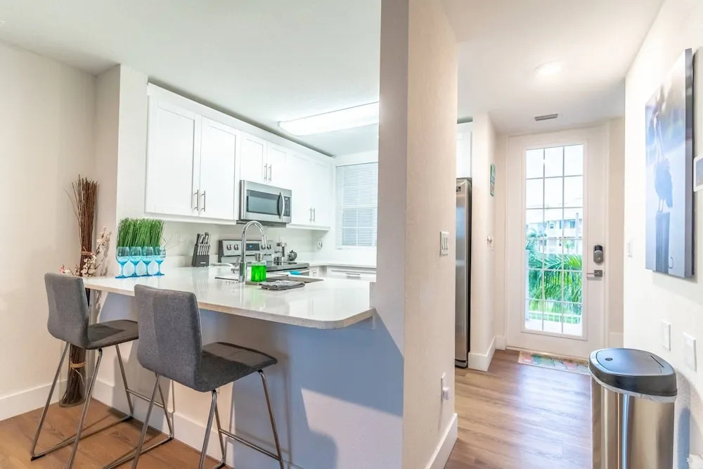 3260 Little Harbor