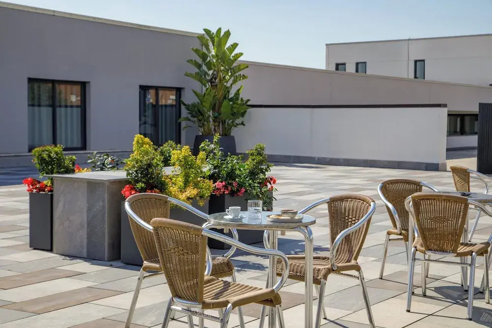 Simon Hotel Aprilia