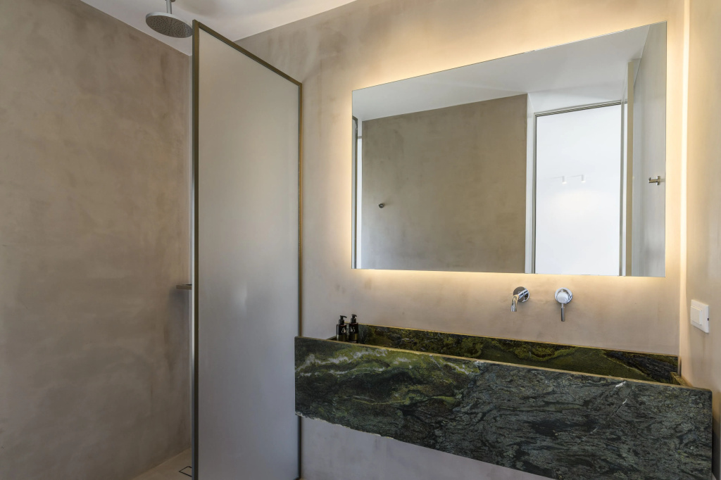 Muro Suites