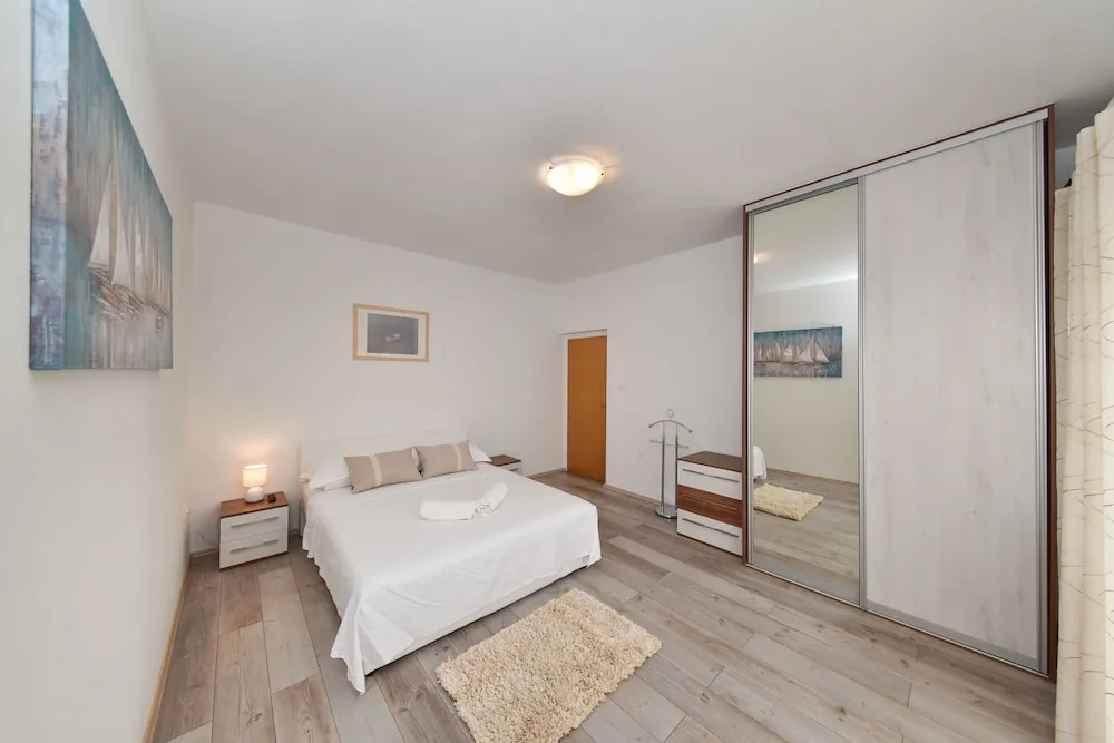 Apartments Marta 1