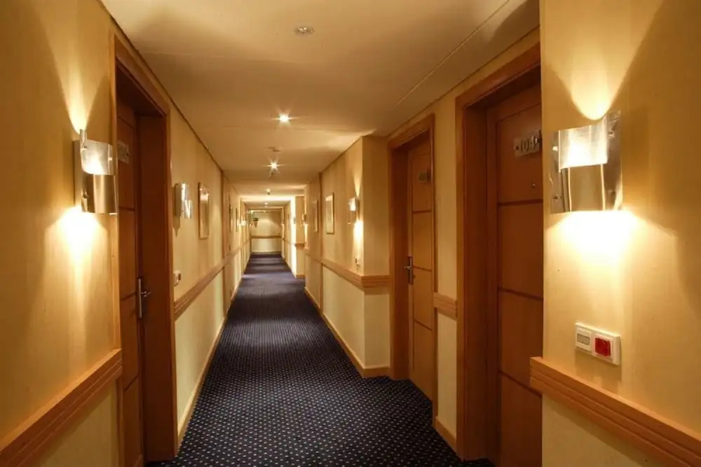 Safir Bhamdoun Hotel
