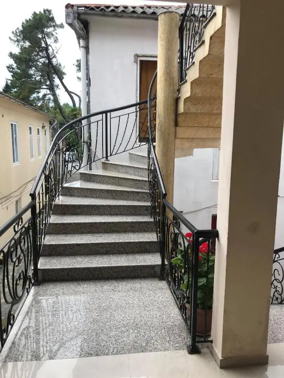 Hotel Leonardo