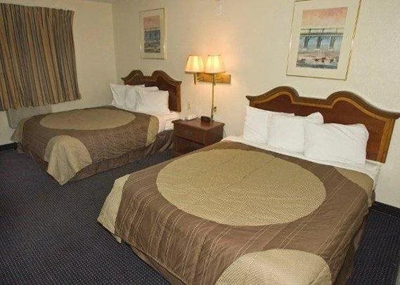 Heaven Hotel Lodge of Pensacola