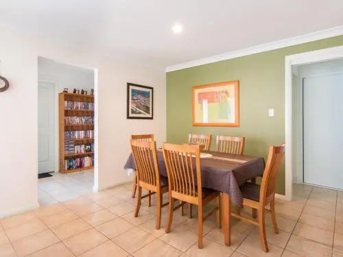 1/54 Parkes, Airconditioned