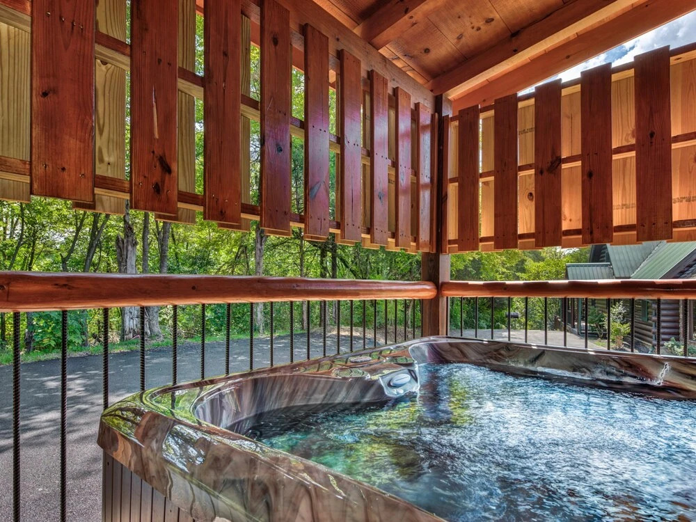 Arrowhead Lodge by Vtrips