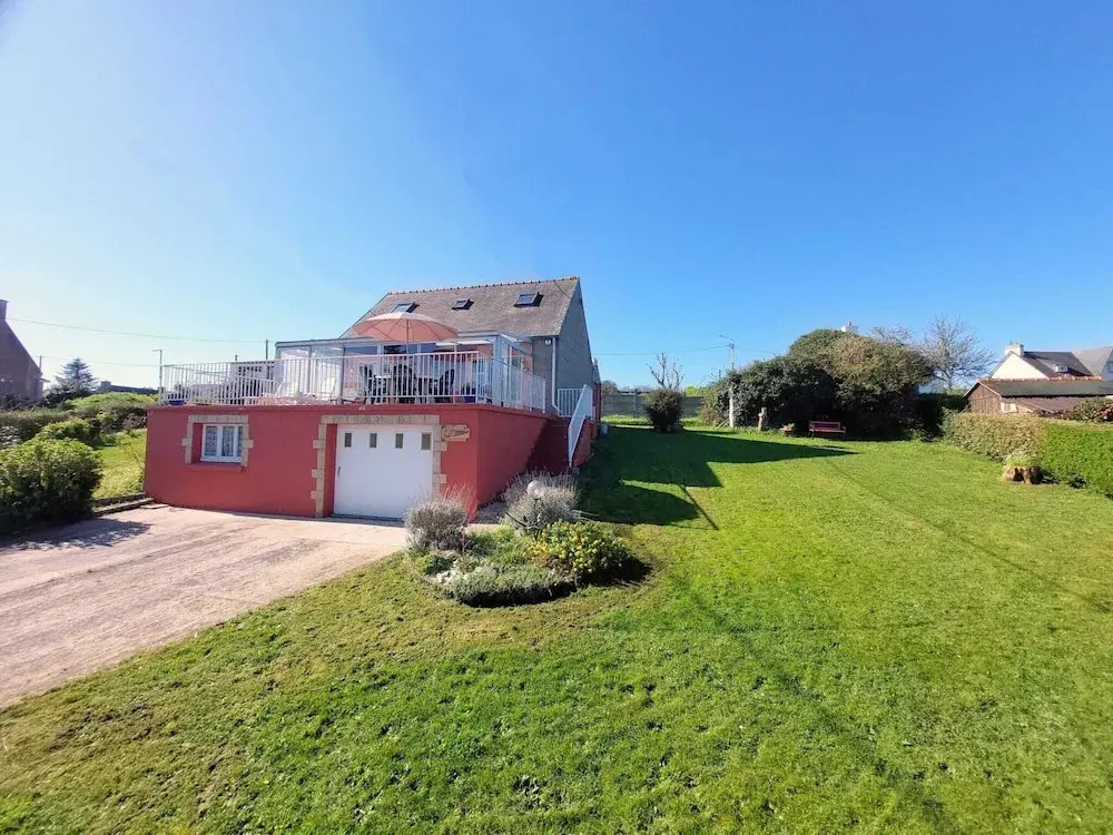 Holiday Home With Fantastic sea Views on the Crozon Peninsula