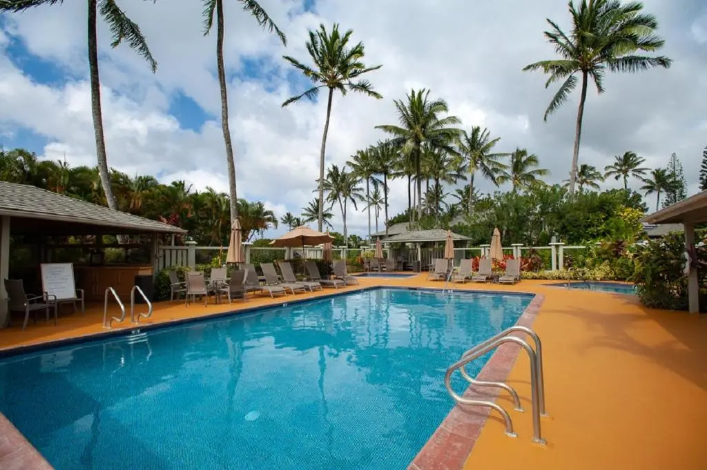 Alii Kai 8H-top floor corner, ocean view, pool, hot tub, BBQ, free parking