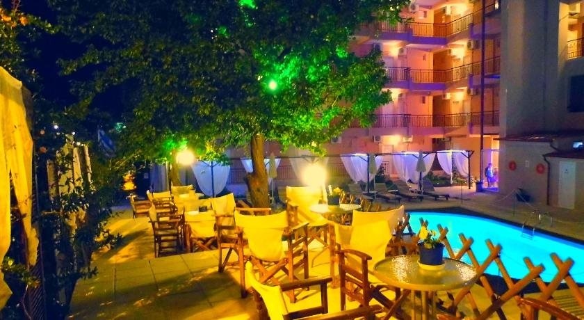 Golden Beach Hotel