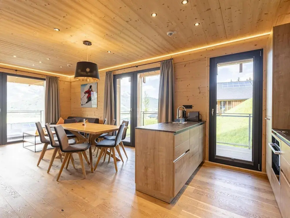 Majestic Chalet With Pool and Sauna
